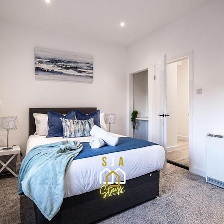 Holburn Hideaway - Sja Stays - Modern 2 Bed Apartment アバディーン エクステリア 写真